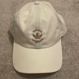 Women’s Cream Adidas baseball hat ☁️